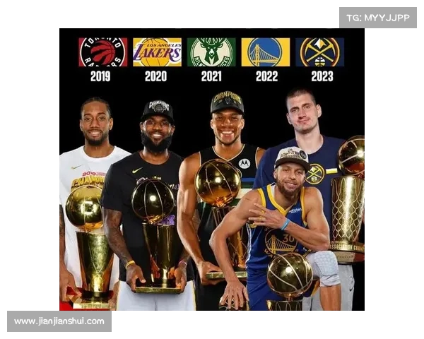 NBA15年总决赛球员数据,詹姆斯场均35.8+13.2+8.8大战水花兄弟 NBA15年总决赛球员数据,詹姆斯场均35.8+13.2+8.8大战水花兄弟